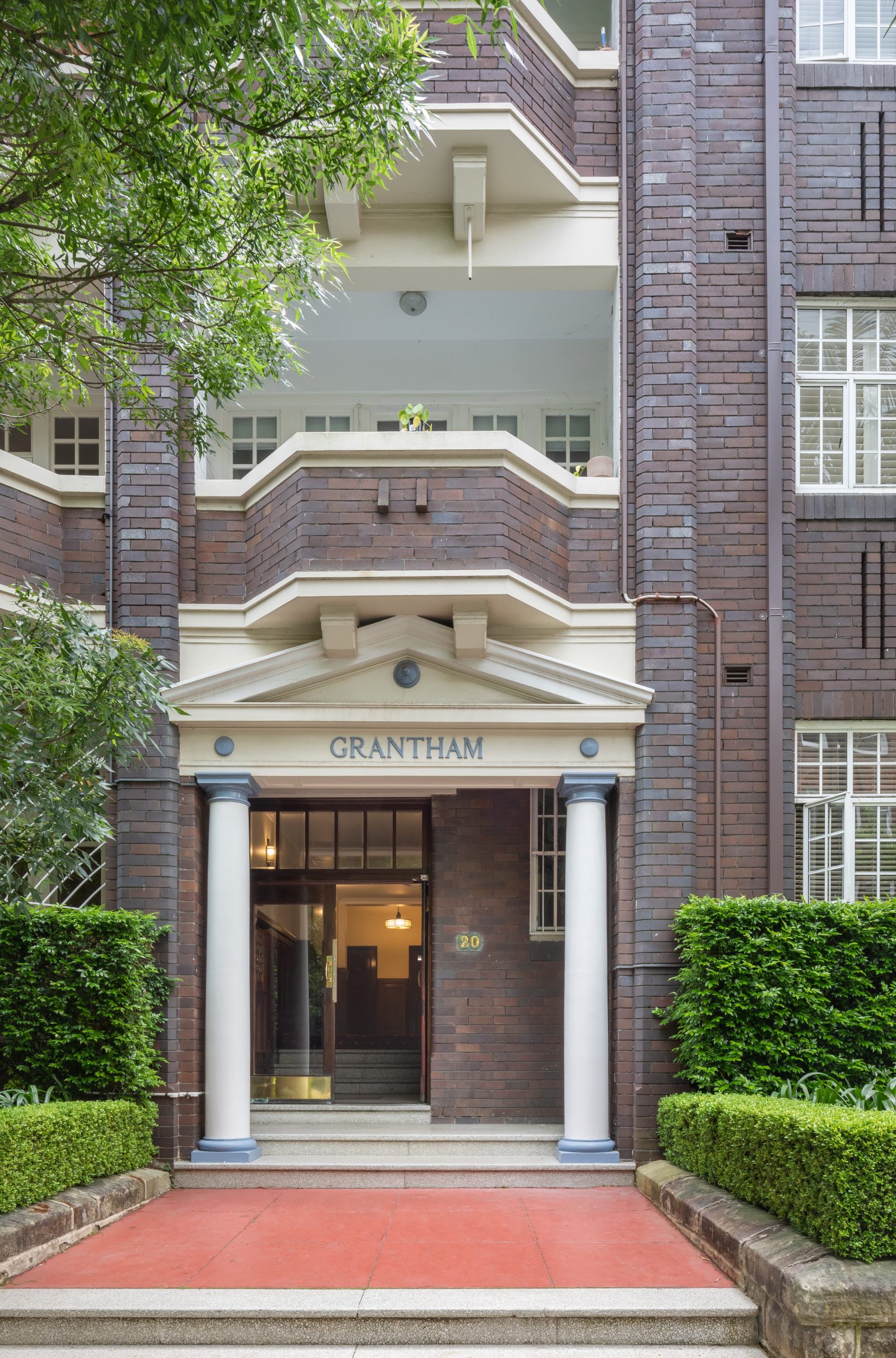 Grantham Apartment Matthew Woodward Architecture